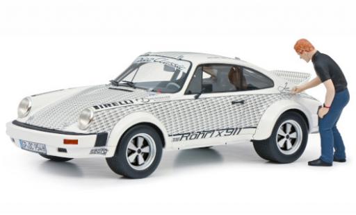 Diecast model cars Porsche 911 R R&Atilde;&para;hrl x white/Dekor avec figurine 1/18 Schuco