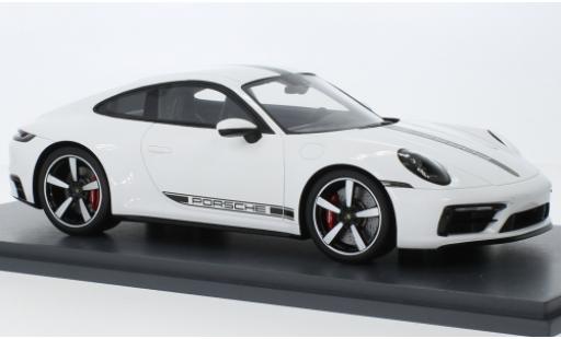 Diecast model cars Porsche 911 4S Carrera white 2019 1/18 Schuco ProR