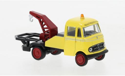 Diecast model cars Mercedes L319 Abschleppwagen yellow 1/87 Schuco