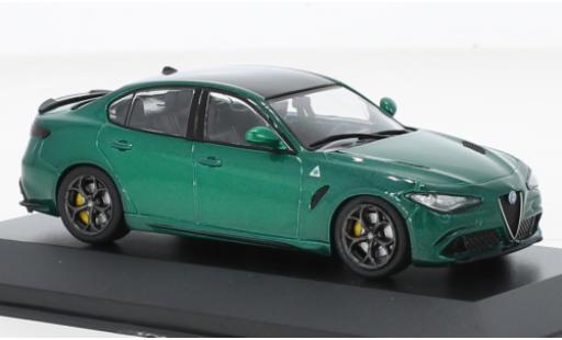 Diecast model cars Alfa Romeo Giulia quadrifoglio metallise green 2020 1/43 Solido