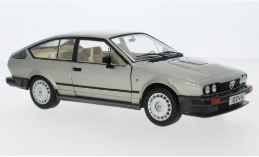 Diecast model cars Alfa Romeo Alfetta gtv6 V6 metallic beige 1984 1/18 Solido