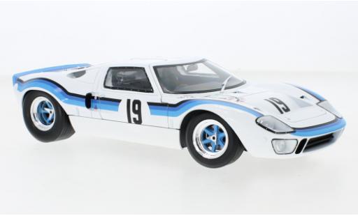 Diecast model cars Ford GT40 Mk I RHD No.19 Angola Championship 1973 1/18 Solido