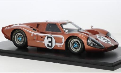 Diecast model cars Ford GT40 Mk IV RHD No.3 24h Le Mans 1967 1/18 Spark