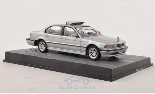 Diecast model cars Bmw 750 james bond iL (E38) grey 007 Tomorrow Never Dies without Vitrine 1/43 SpecialC