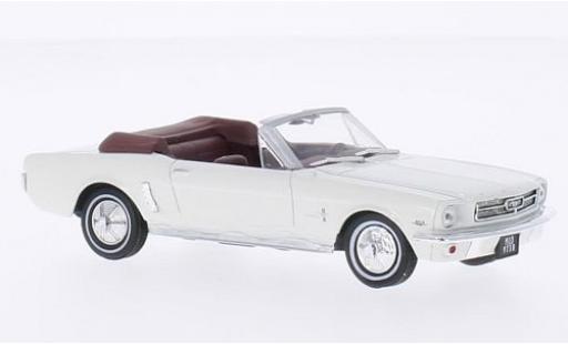 Diecast model cars Ford Mustang Convertible white James Bond 007 Goldfinger without Vitrine 1/43 SpecialC