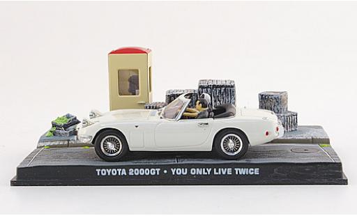 Diecast model cars Toyota 2000 GT James Bond Convertible white 007 1967 Man lebt nur zweimal without Vitrine 1/43 SpecialC