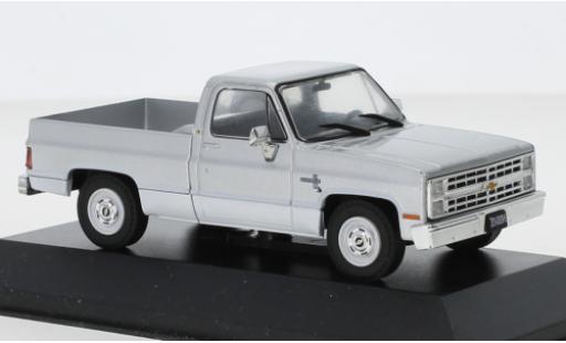 Diecast model cars Chevrolet C-10 Pickup Silverado grey/white 1986 1/43 SpecialC