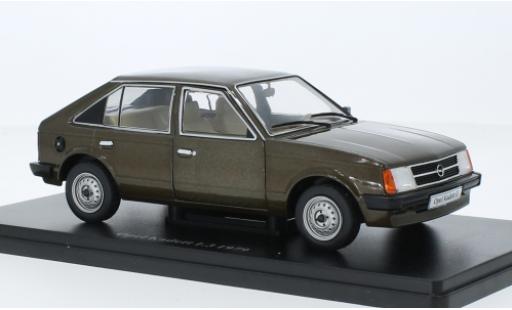 Diecast model cars Opel Kadett D Base .-128 D 1.3 metallise brown 1979 1/24 SpecialC