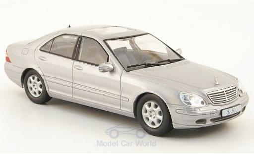 Diecast model cars Mercedes S500 Base (W220) grey 1998 without Vitrine 1/43 SpecialC