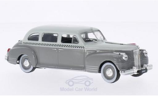 Diecast model cars Zis 110 Base ZIS Taxi grey/grey without Vitrine 1/43 SpecialC