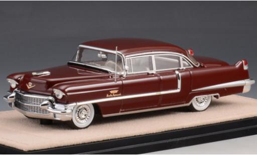 Diecast model cars Cadillac Fleetwood Sixty Special red 1956 1/43 Stamp Models