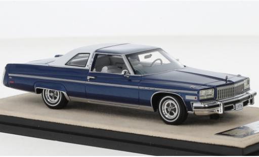 Diecast model cars Buick Electra Coupe 225 limited metallise blue/white 1976 1/43 Stamp Models