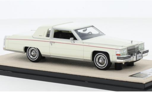 Diecast model cars Cadillac Fleetwood Coupe Brougham white 1984 1/43 Stamp Models