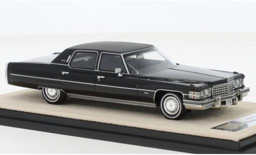Diecast model cars Cadillac Fleetwood Brougham black 1974 1/43 Stamp Models