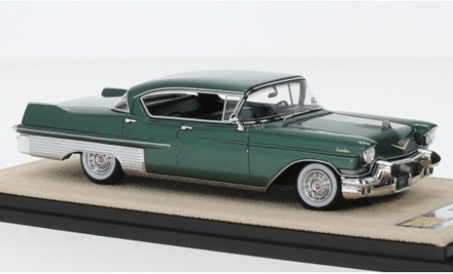 Diecast model cars Cadillac Fleetwood Sixty Special metallise green 1957 1/43 Stamp Models