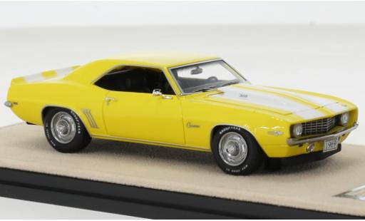 Diecast model cars Chevrolet Camaro Z28 yellow/white 1969 1/43 Stamp Models
