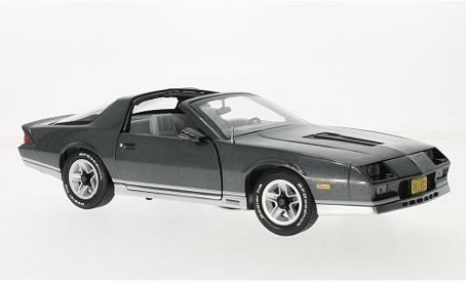 Diecast model cars Chevrolet Camaro Coupe grey 1982 1/18 Sun Star