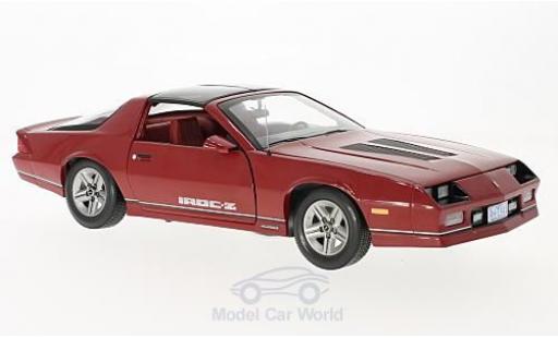 Diecast model cars Chevrolet Camaro IROC -Z red 1985 1/18 Sun Star