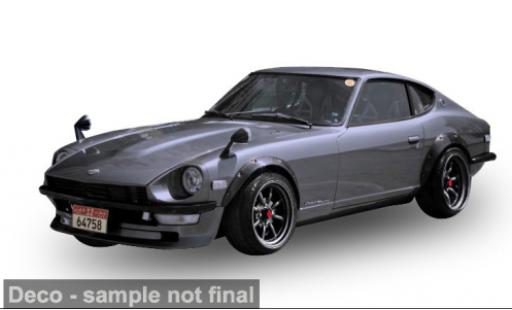 Diecast model cars Datsun 240Z Coupe grey 1971 1/18 Sun Star