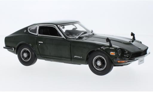 Diecast model cars Datsun Fairlady Coupe Z (S30) green RHD 1970 1/18 Sun Star