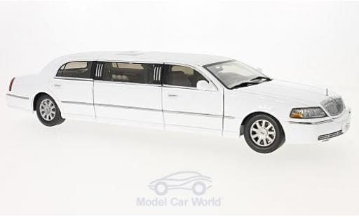 Diecast model cars Lincoln Town Car Limousine white 2003 1/18 Sun Star