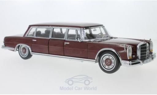 Diecast model cars Mercedes 600 Pullman red 1966 1/18 Sun Star