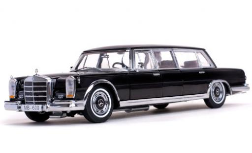 Diecast model cars Mercedes 600 Pullman (W100) black 1966 1/18 Sun Star