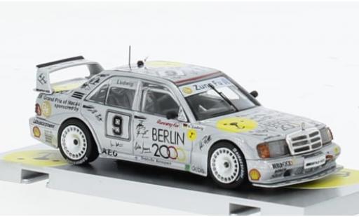 Diecast model cars Mercedes 190 DTM E 2.5-16 Evo 2 (W201) No.9 Macau Guia Race 1992 1/64 Tarmac Works