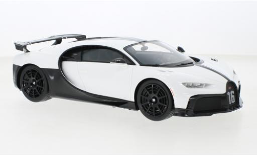 Diecast model cars Bugatti Chiron Pur Sport white 1/18 Top Speed
