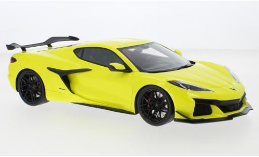 Diecast model cars Chevrolet Corvette Z06 (C8) yellow 2023 1/18 Top Speed