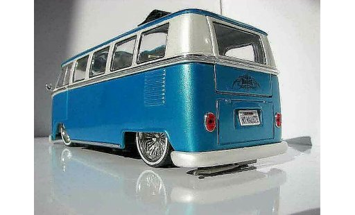 Volkswagen Combi Base 1/18 Welly low rider diecast model cars