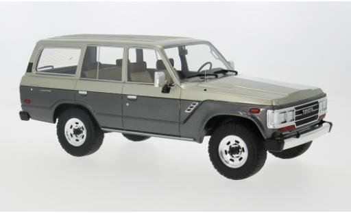 Diecast model cars Toyota Land Cruiser 60 (J60) silver/grey 1987 1/18 Lucky Step Models