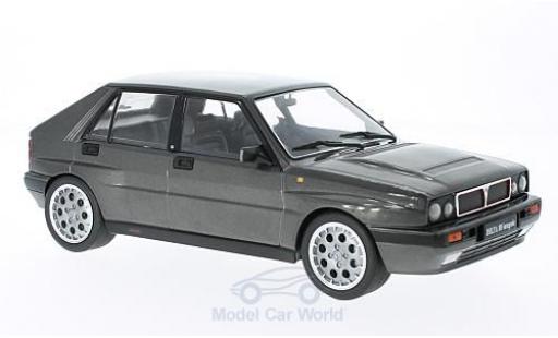 Diecast model cars Lancia Delta HF Integrale 16V metallic grey 1990 without Vitrine 1/18 Triple 9 Collection