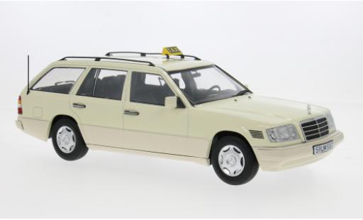 Diecast model cars Mercedes Classe E Kombi T-Modell (S124) 1995 Taxi (D) 1/18 Triple 9 Collection