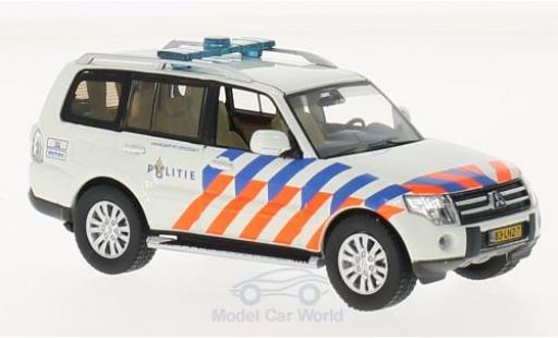 Diecast model cars Mitsubishi Pajero Base Politie (NL) 2013 1/43 Triple 9 Collection