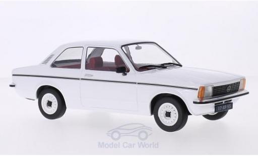 Diecast model cars Opel Kadett C Berlina C Limousine white 2-T&Atilde;&frac14;rer 1/18 Triple 9 Collection