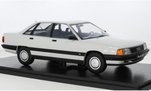 Diecast model cars Audi 100 berline (C3) white 1989 1/18 Triple 9 Collection