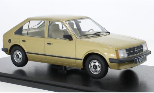 Diecast model cars Opel Kadett D Base D metallise beige 1/18 Triple 9 Collection