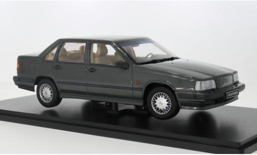 Diecast model cars Volvo 850 Base grey 1993 1/18 Triple 9 Collection
