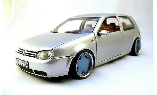 Volkswagen Golf GTI 1/18 Revell german look jantes borbet type a diecast model cars