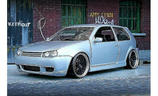Volkswagen Golf R32 1/18 Revell kit carrosserie grey jantes bbs 18 pouces diecast model cars