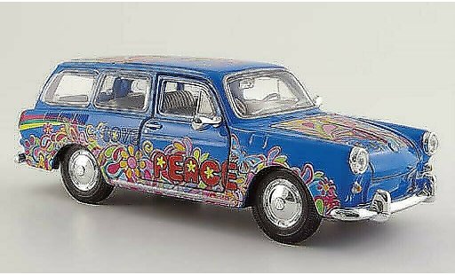 Volkswagen 1600 Variant 1/24 Maisto blue with Dekor diecast model cars