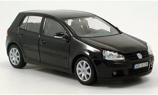 Volkswagen Golf Base 1/24 Welly black 2004 diecast model cars