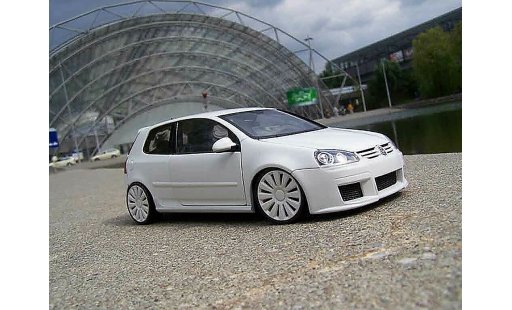 Volkswagen Golf GTI 1/18 Norev white jantes audi 18 pouces diecast model cars