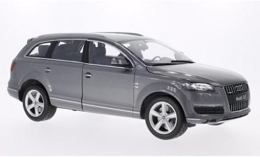 Diecast model cars Audi Q7 suv grey 2010 1/18 Welly