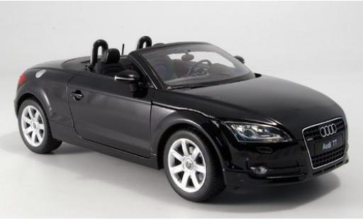 Diecast model cars Audi TT roadster black 1/18 Welly