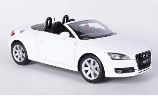 Diecast model cars Audi TT roadster white 1/18 Welly