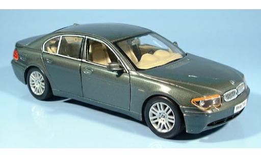 Diecast model cars Bmw 745 E65 i met. green 2002 1/24 Welly
