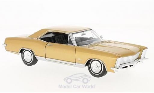 Diecast model cars Buick Riviera Grand Sport gold 1965 1/24 Welly