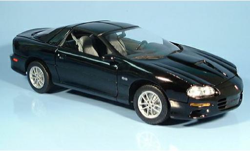 Diecast model cars Chevrolet Camaro SS black 2002 1/18 Welly